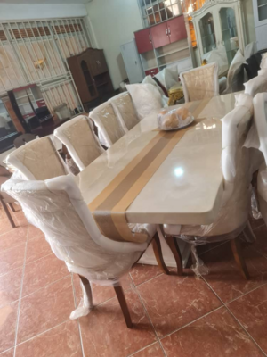 Dinningtable with ten (10) seaters.